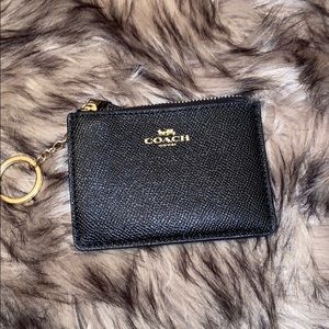 coach ID holder